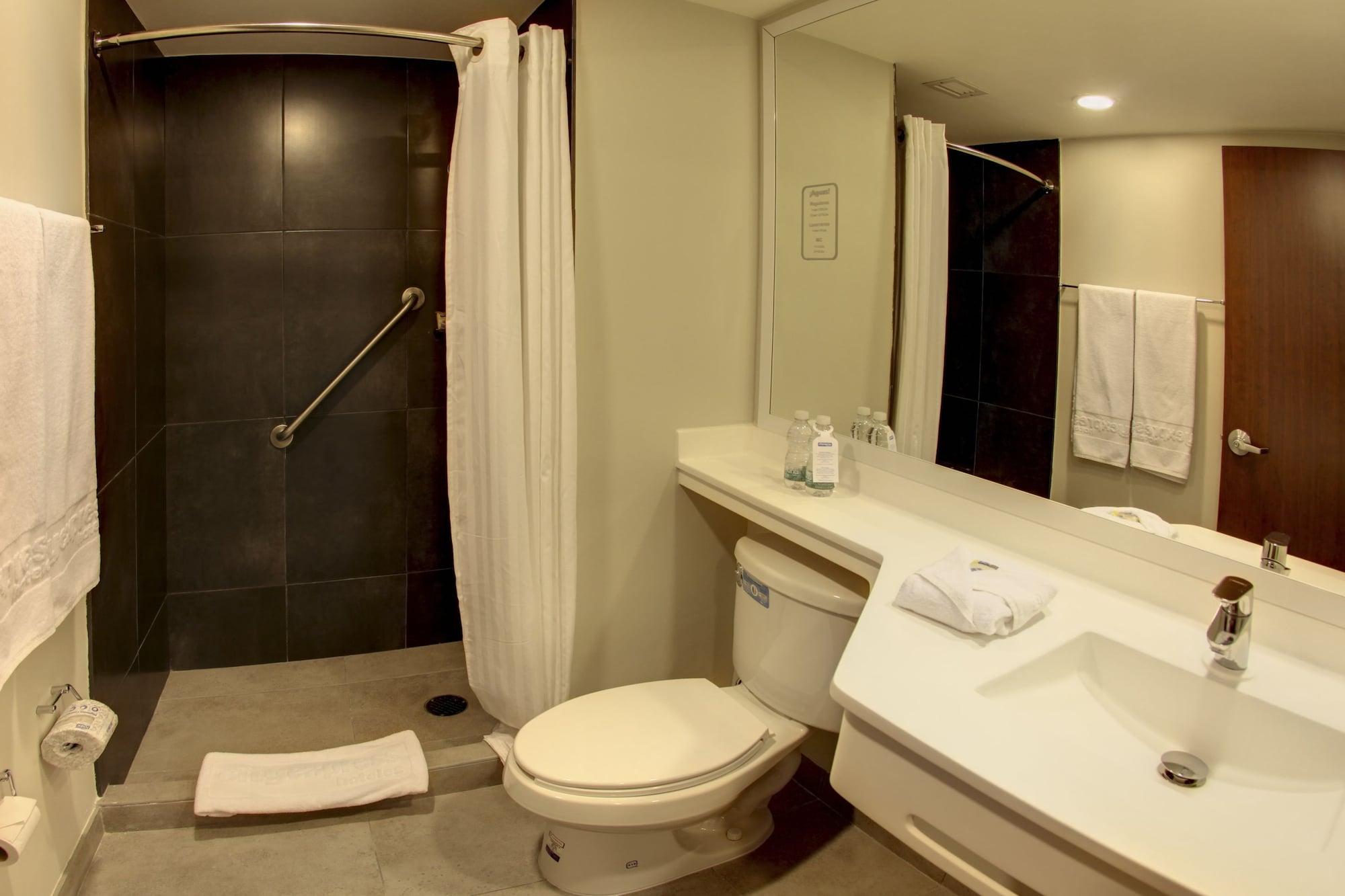 City Express Plus By Marriott Leon Centro De Convenciones Zewnętrze zdjęcie
