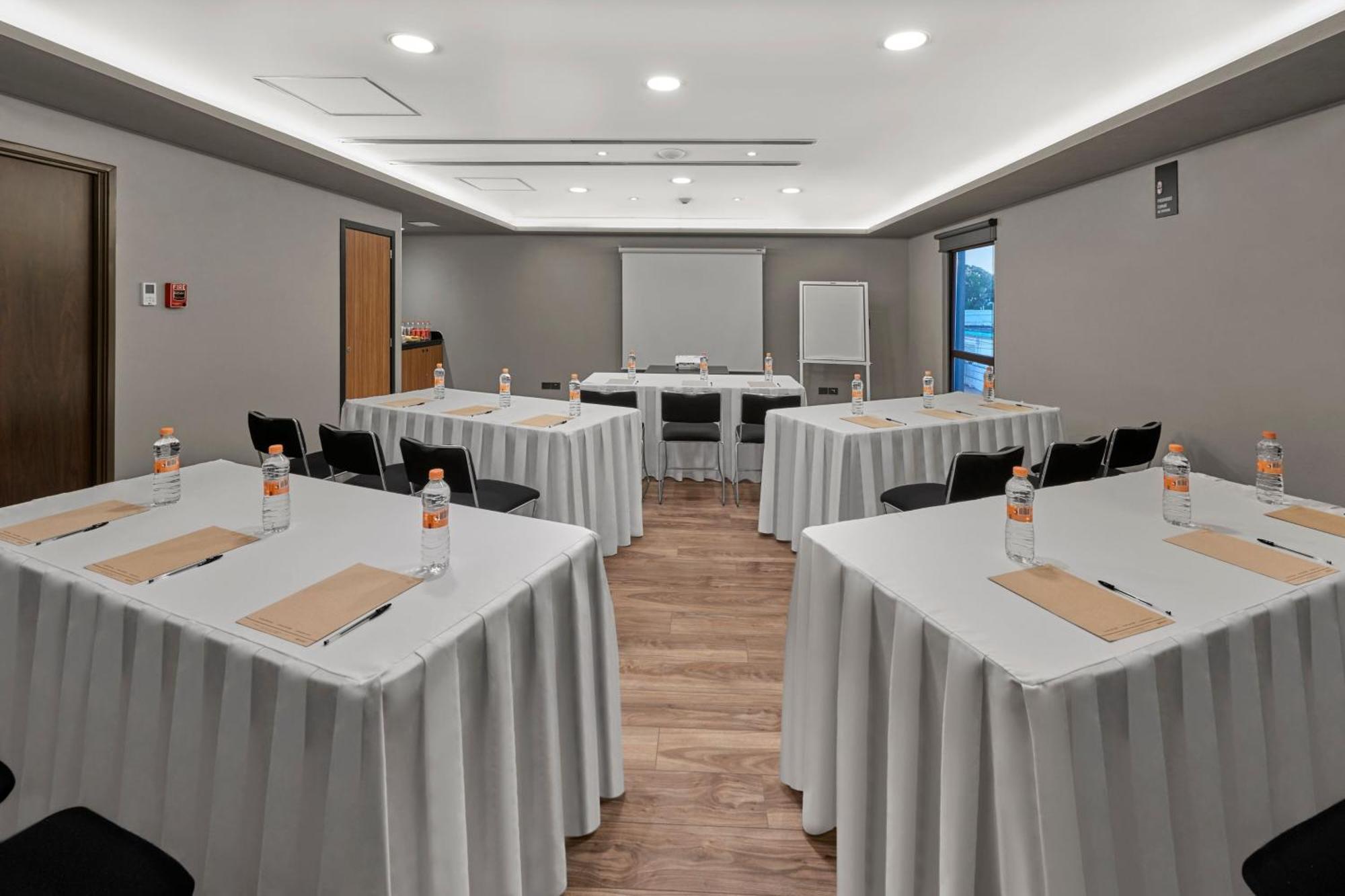 City Express Plus By Marriott Leon Centro De Convenciones Zewnętrze zdjęcie