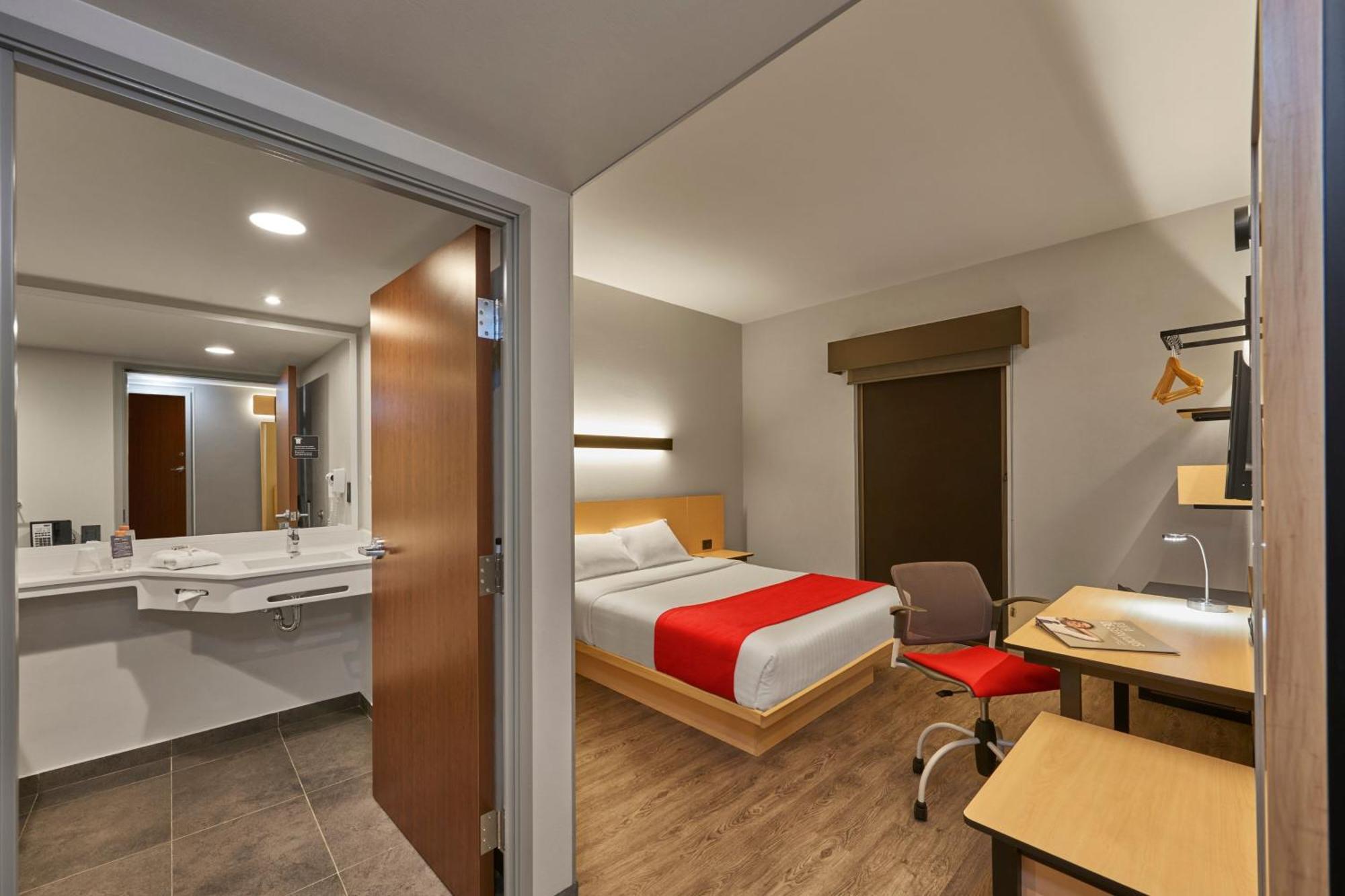 City Express Plus By Marriott Leon Centro De Convenciones Zewnętrze zdjęcie