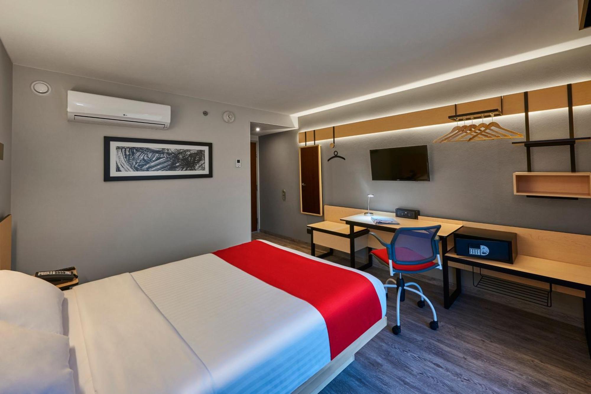 City Express Plus By Marriott Leon Centro De Convenciones Zewnętrze zdjęcie