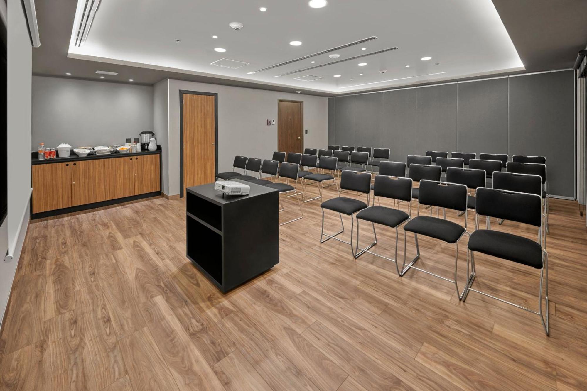 City Express Plus By Marriott Leon Centro De Convenciones Zewnętrze zdjęcie