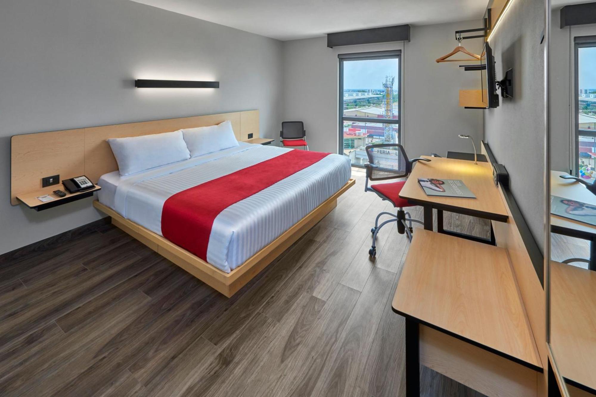 City Express Plus By Marriott Leon Centro De Convenciones Zewnętrze zdjęcie