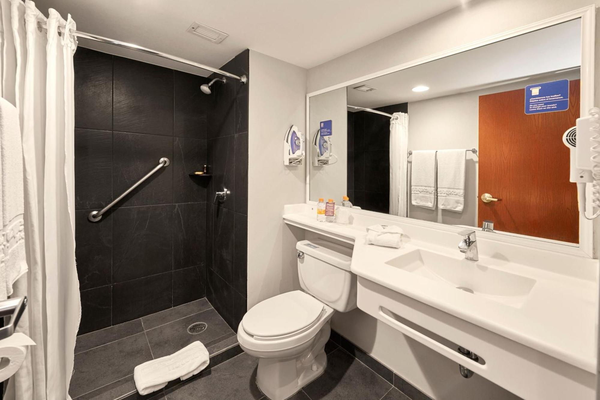 City Express Plus By Marriott Leon Centro De Convenciones Zewnętrze zdjęcie
